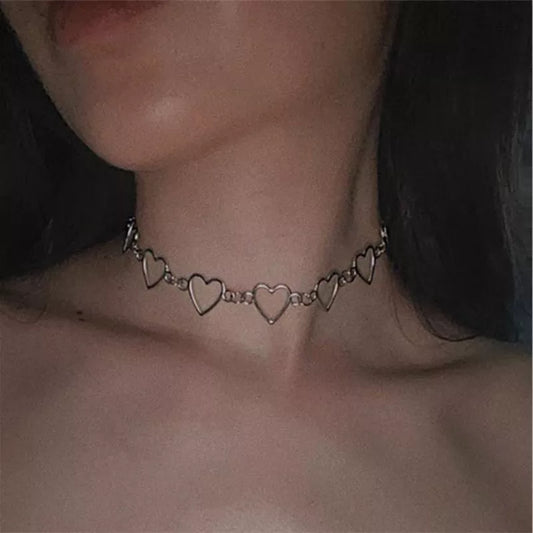 New Hollow Korean Sweet Love Heart Choker Necklace Statement