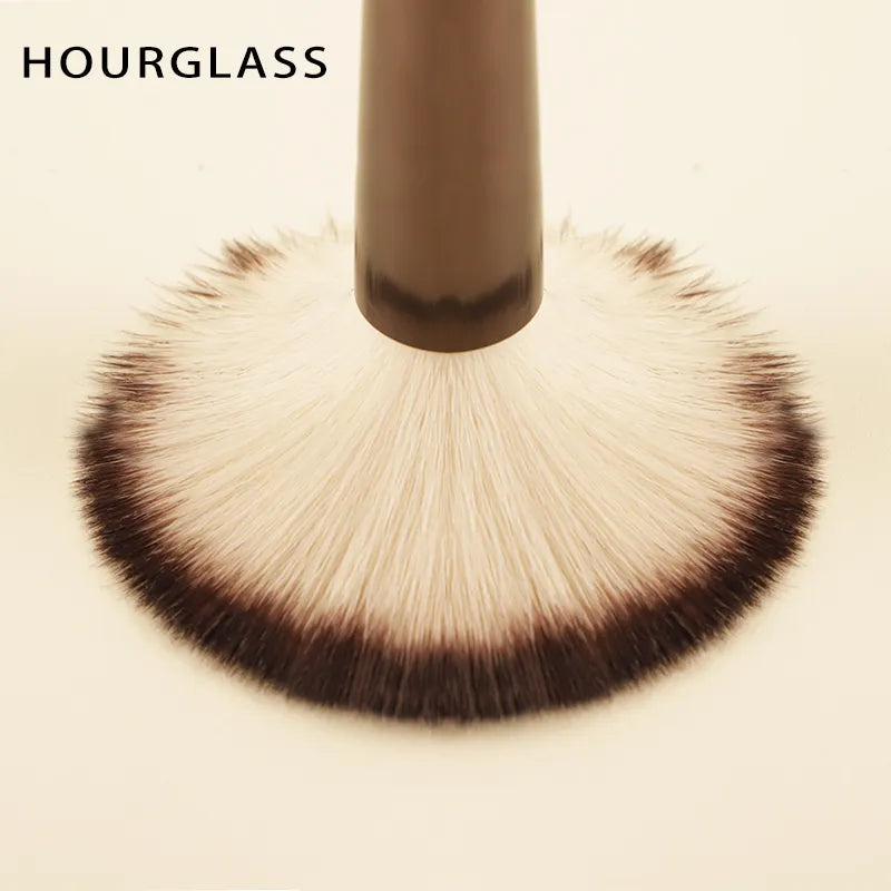 Hourglass Makeup Brush Retractable Professional Brushes